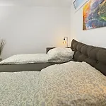 2 Zimmer Apartment Im Zentrum Von Stuttgart