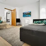 2 Zimmer Apartment Im Zentrum Von Stuttgart